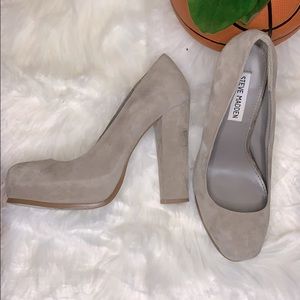 Steve Madden | Suede Pumps